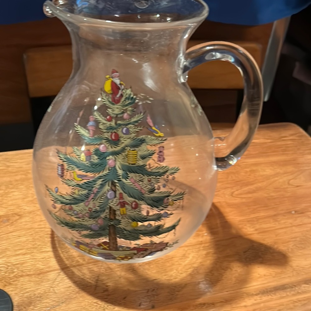 Spode Christmas Tree 96 oz glass pitcher